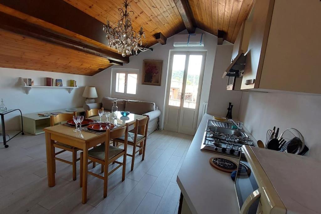Comodo, Pratico E Tranquillo Arona Esterno foto
