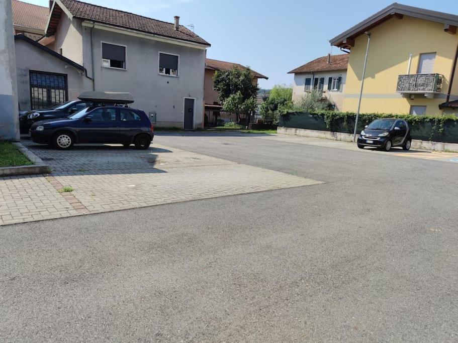 Comodo, Pratico E Tranquillo Arona Esterno foto